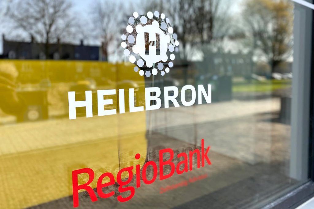 NUGTR raambestickering Heilbron Regiobank